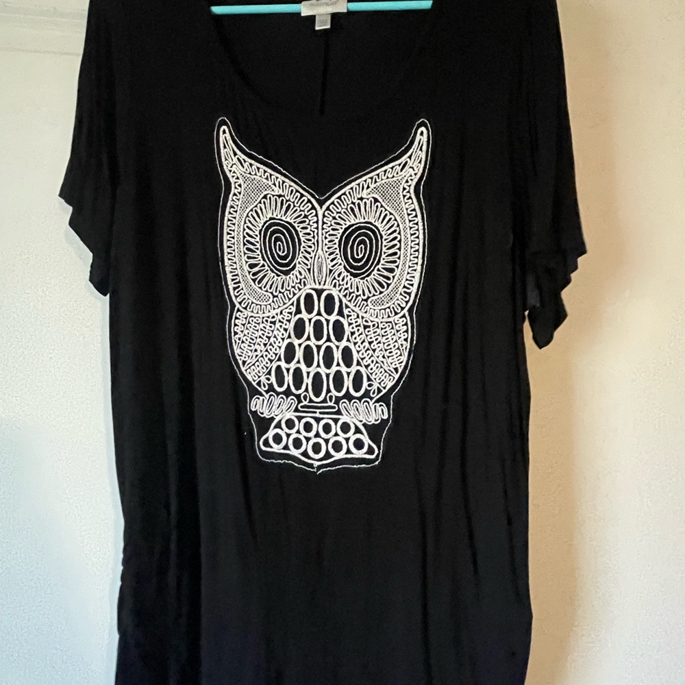 Avenue Black Graphic Relaxed T-Shirt